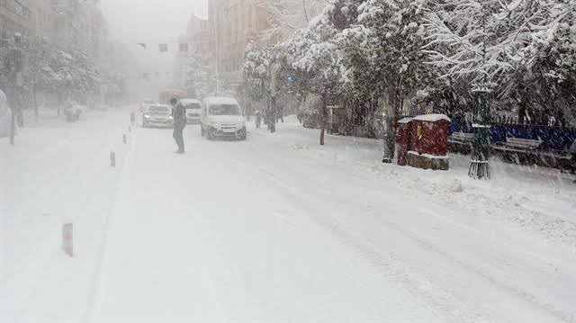 Yalvaç'ta Kar Nedeniyle Kapanan Köy Yolu Açıldı!