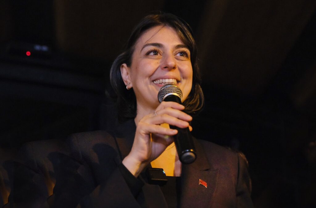 Sinem Dedetaş: Üsküdar'ın Yeni Belediye Başkanı